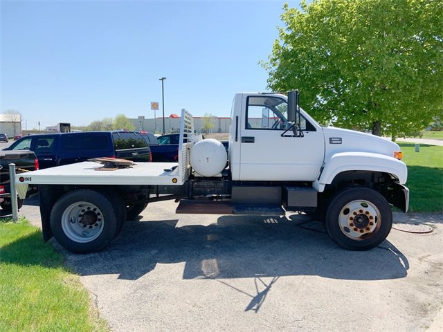 Pre-Owned 1998 GMC 6500 Topkick chassis cab